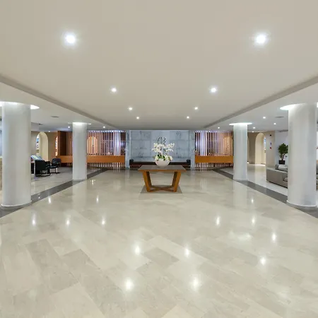 Отель Royal 5*